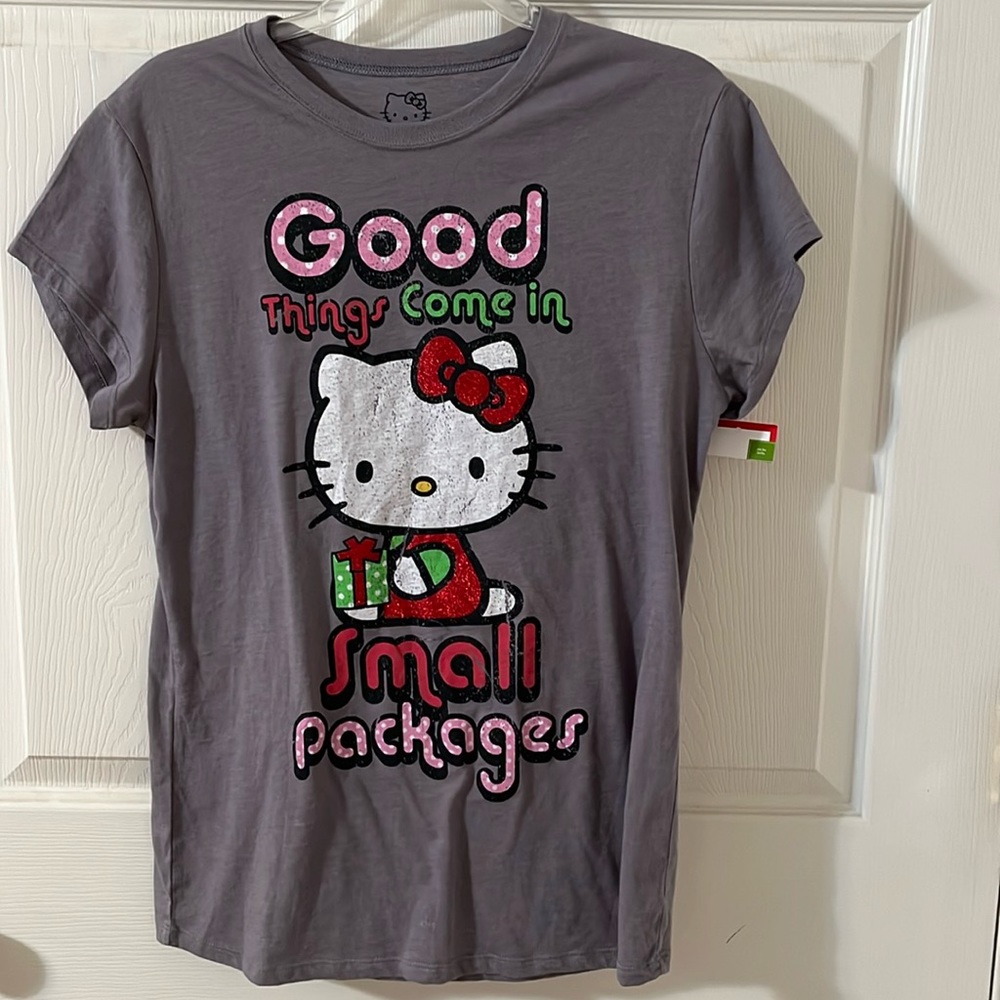 Hello Kitty, Holiday T-shirt